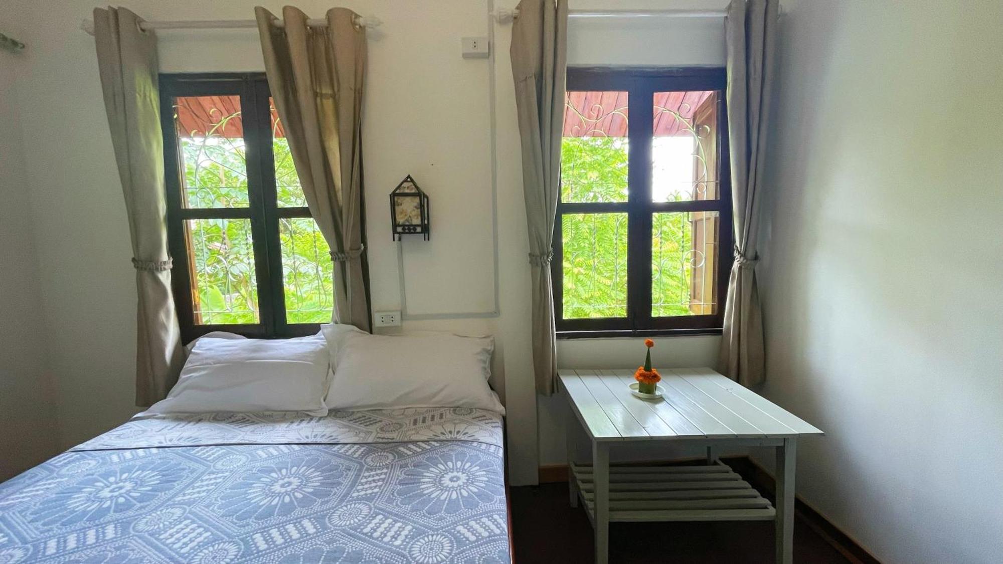 Moukdavan Guesthouse หลวงพระบาง ภายนอก รูปภาพ
